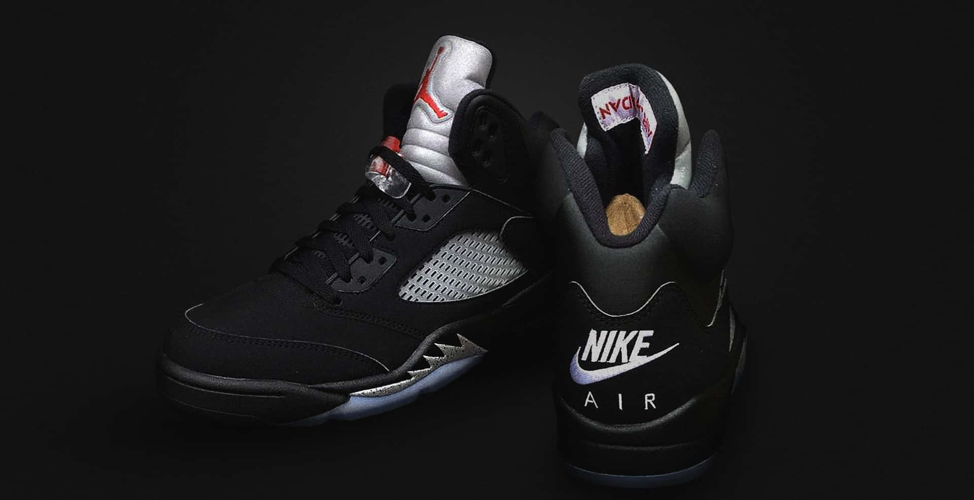Air Jordan 4 桌布