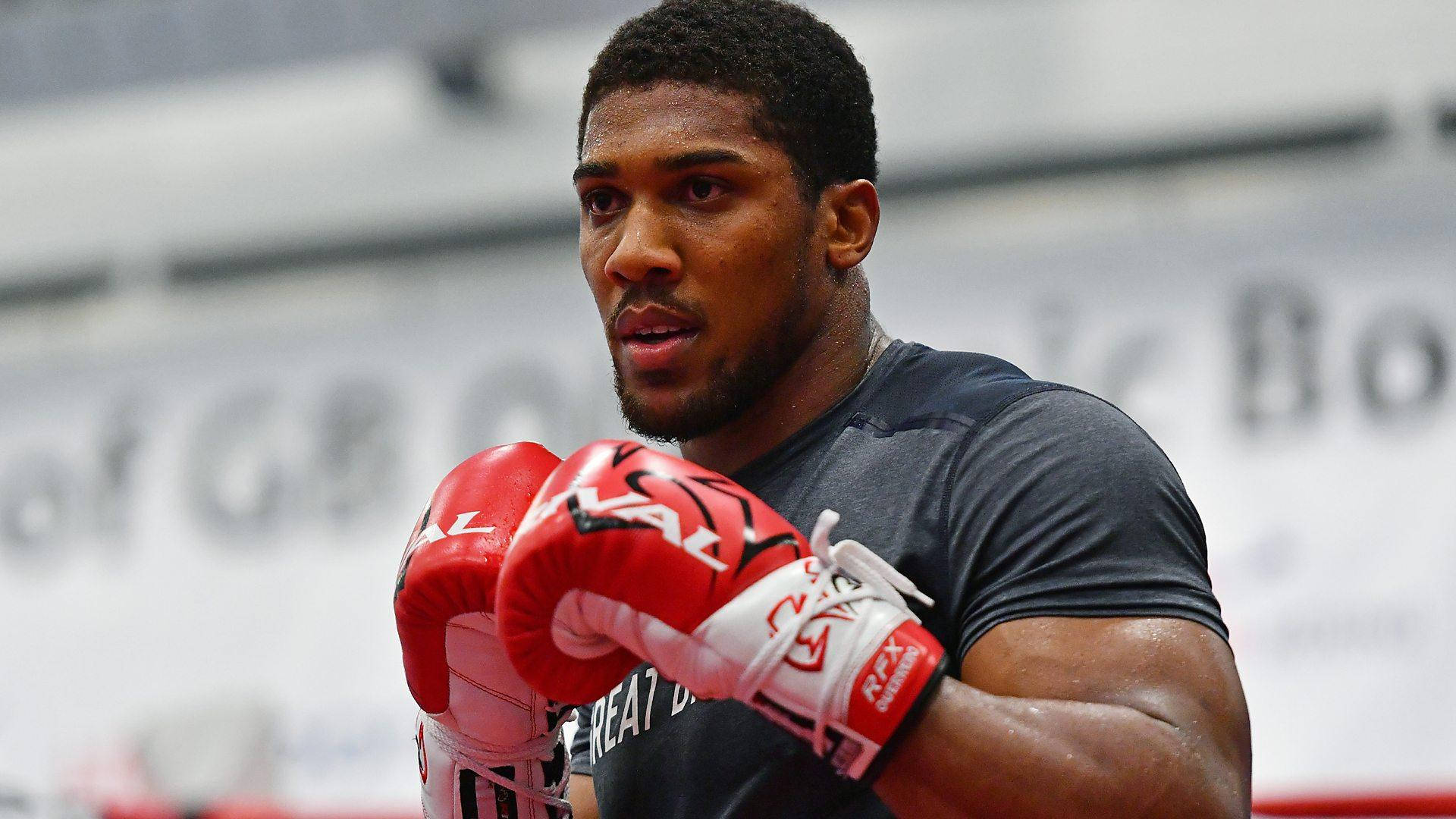 Anthony Joshua 桌布