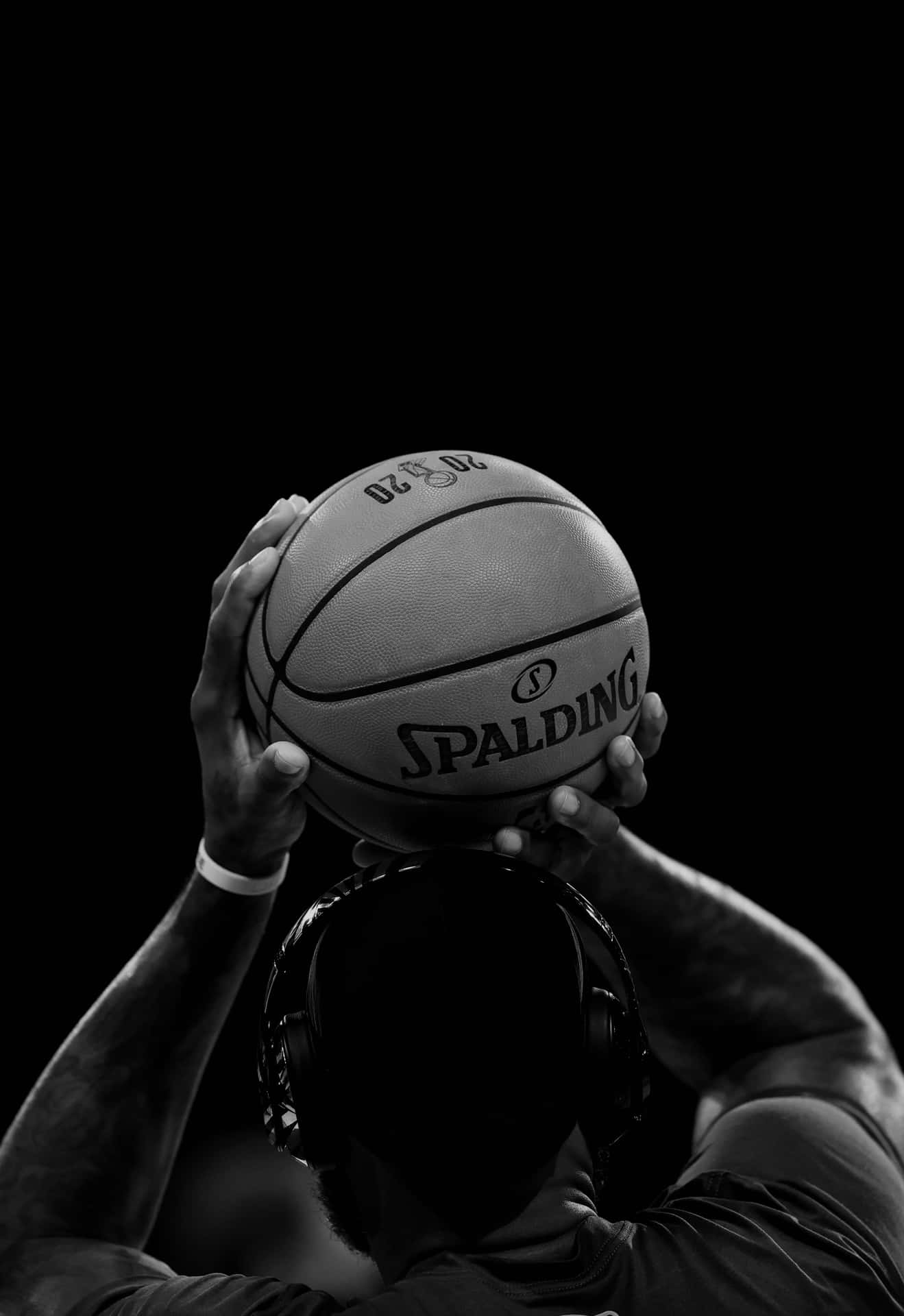 Black Basketball 桌布