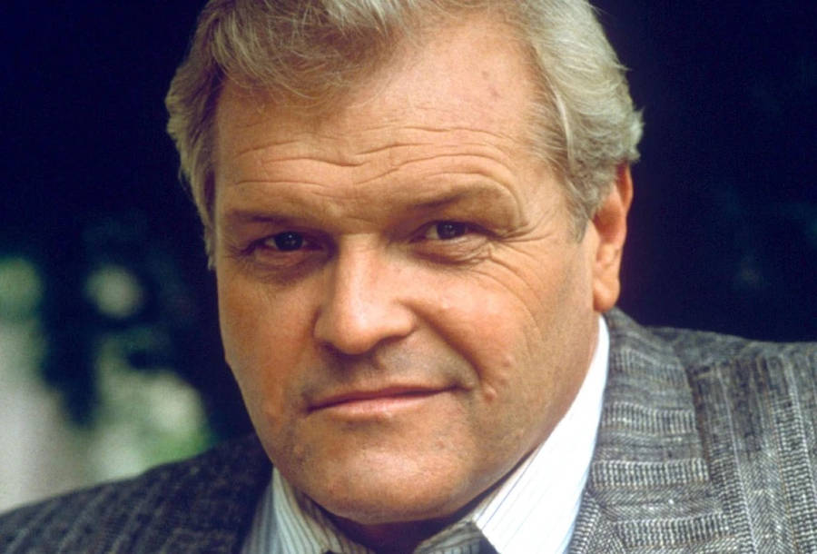 Brian Dennehy 桌布