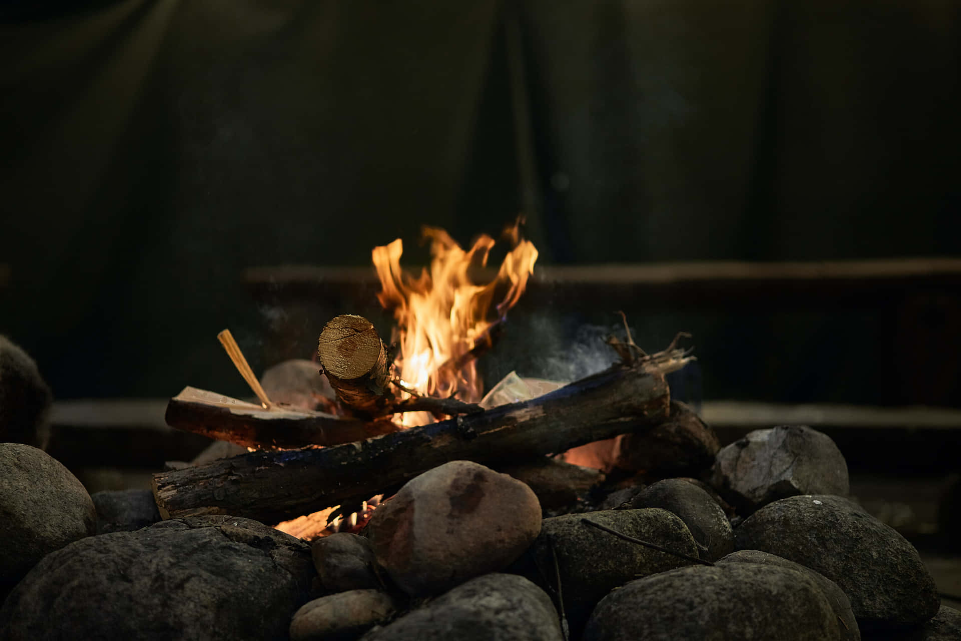 Campfire 桌布