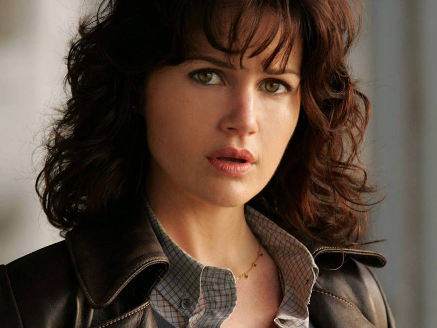Carla Gugino 桌布