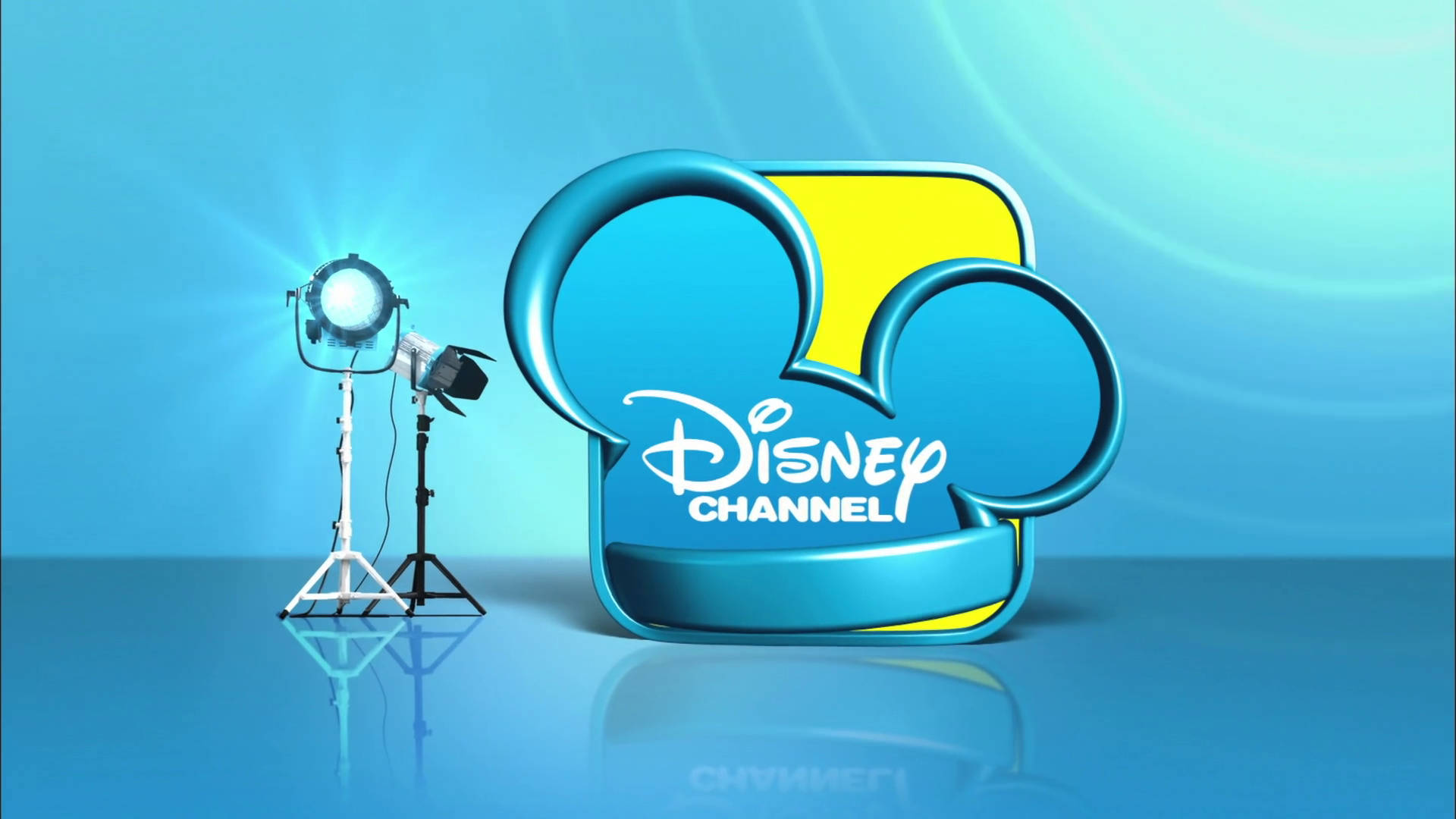 Channel 桌布