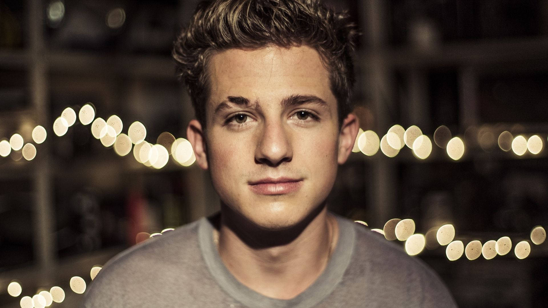 Charlie puth 桌布