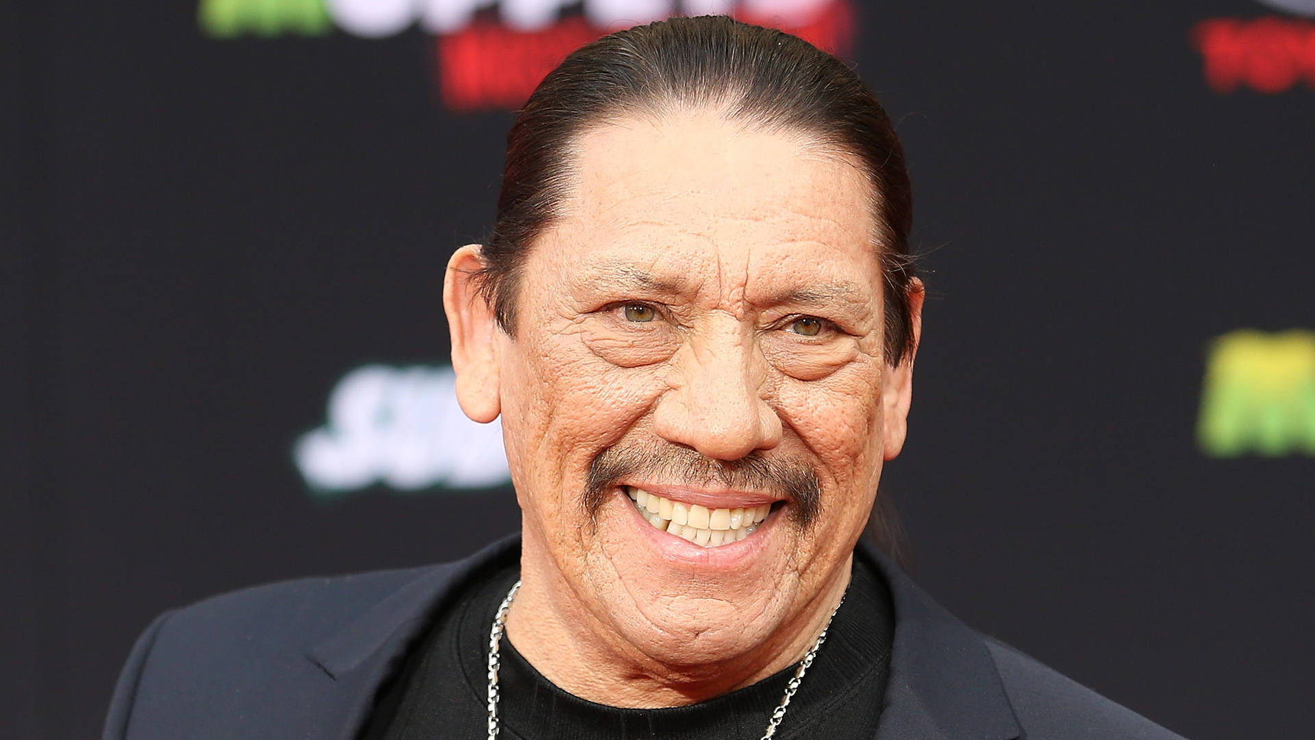Danny Trejo 桌布