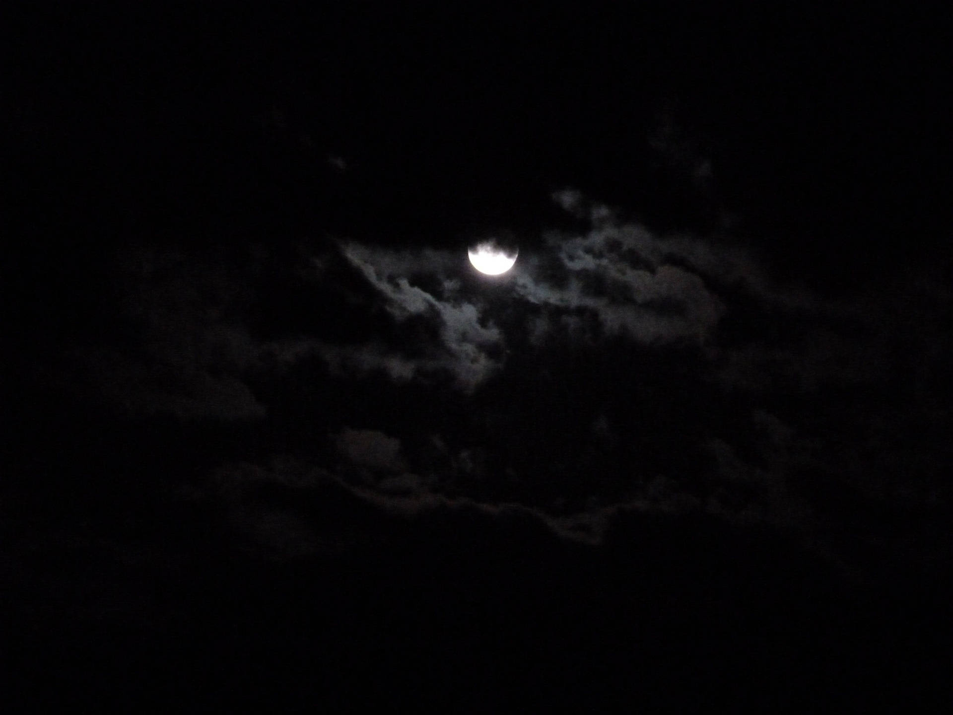 Dark Night 桌布