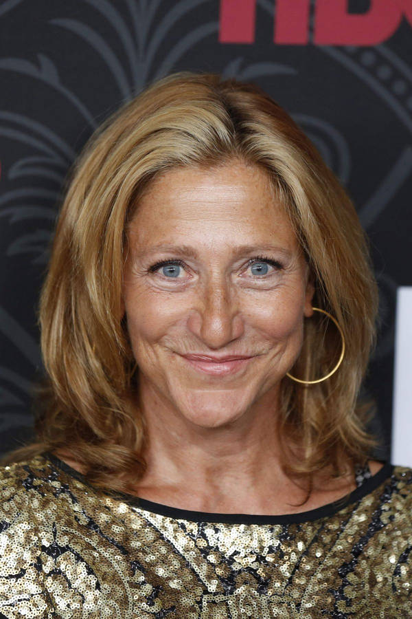 Edie Falco 桌布