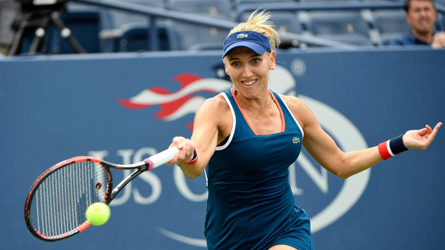Elena Vesnina 桌布