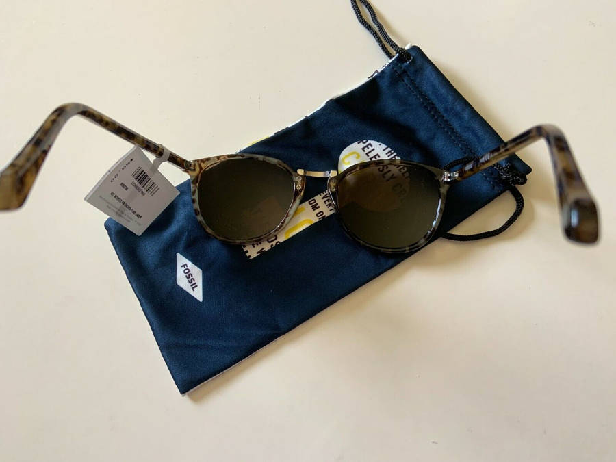 Fossil 桌布