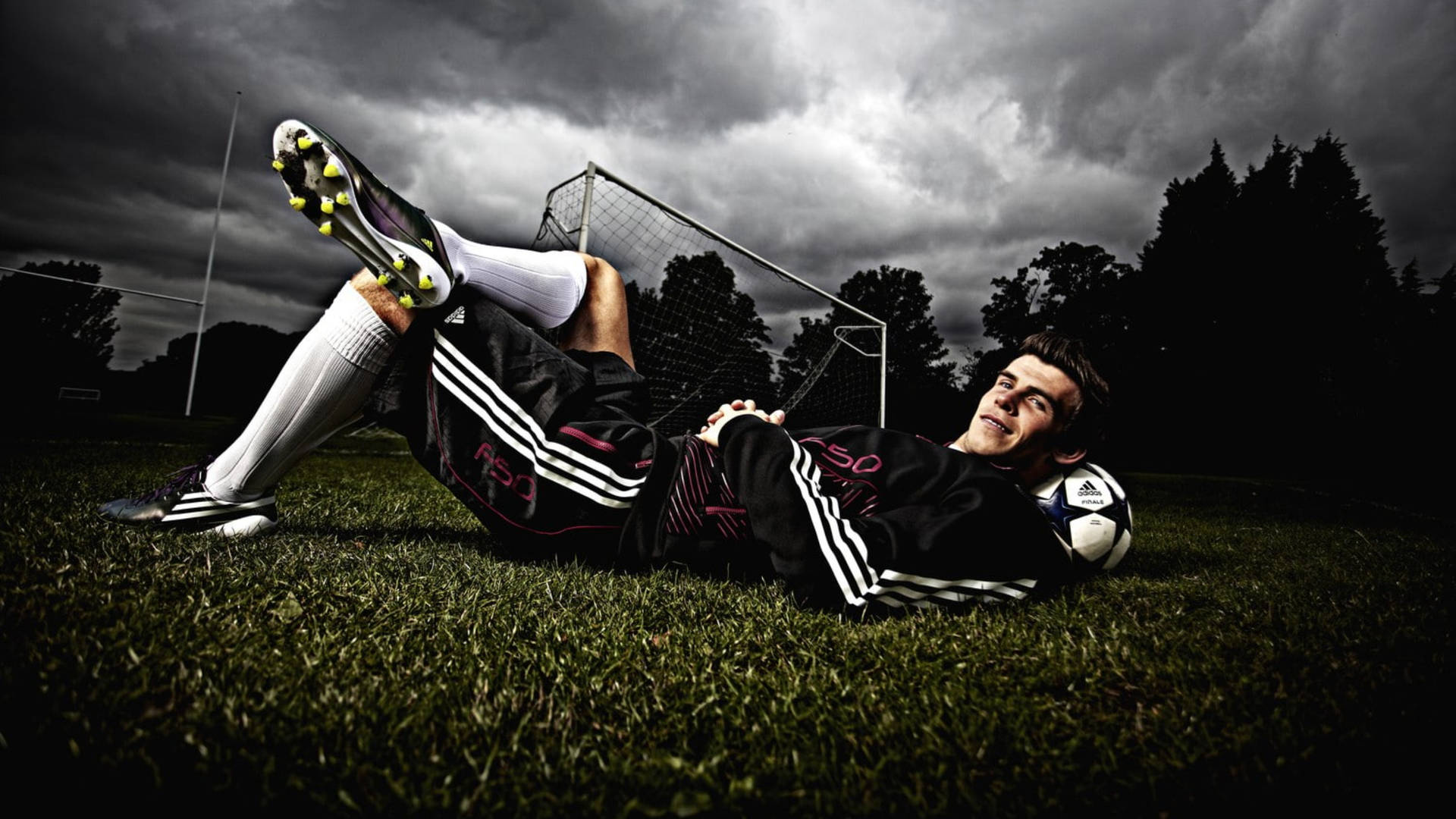 Gareth Bale 桌布