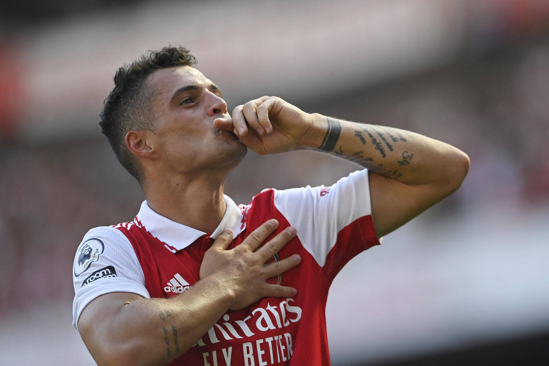 Granit Xhaka 桌布