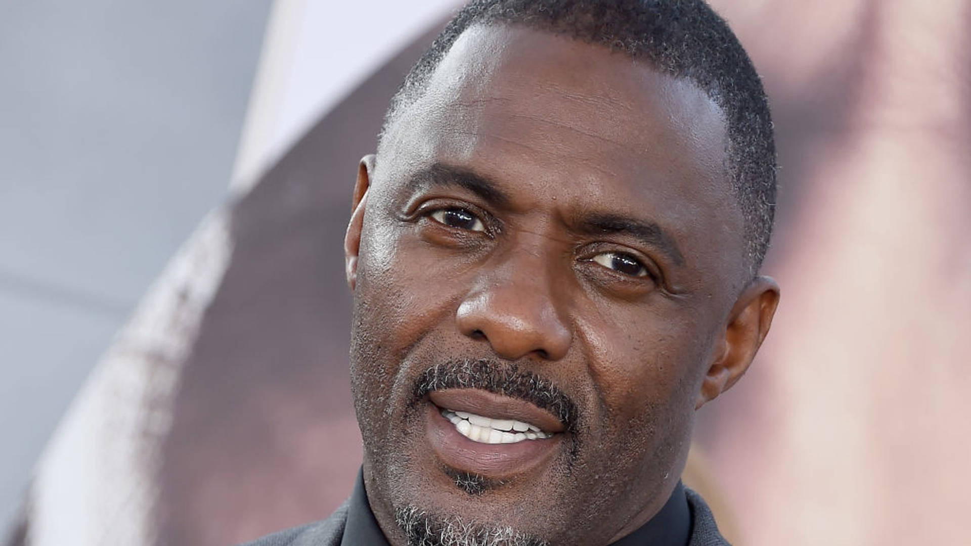 Idris elba 桌布
