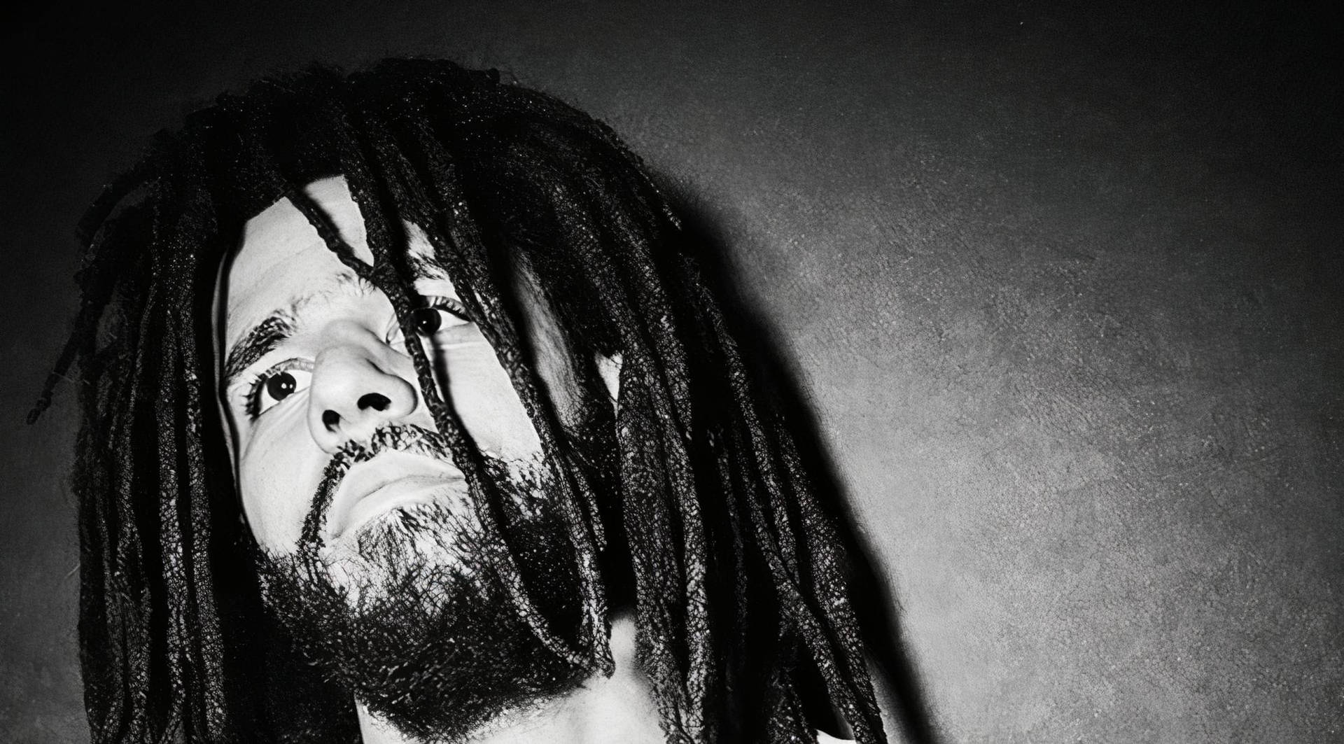 J Cole 桌布