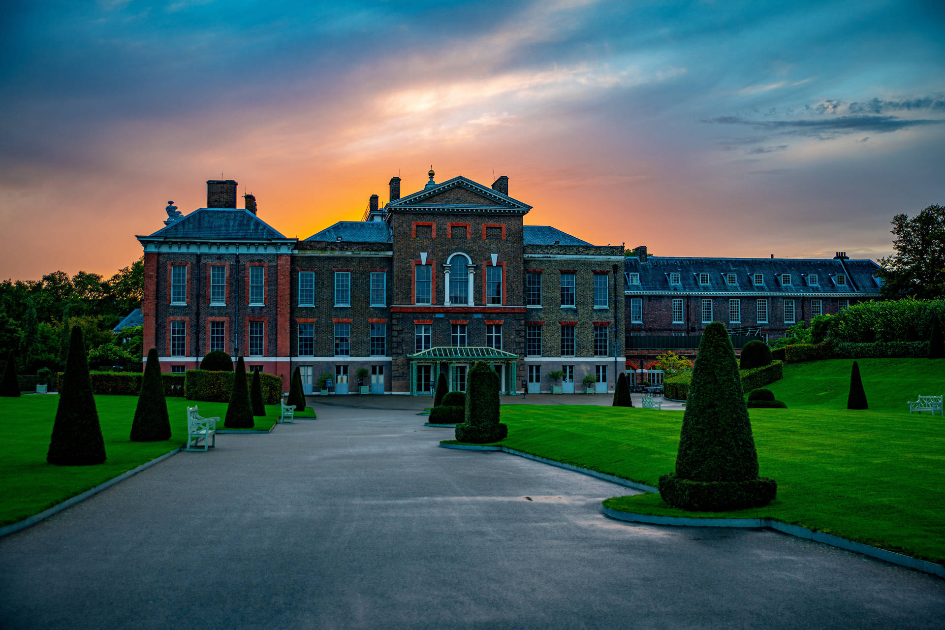 Kensington Palace 桌布