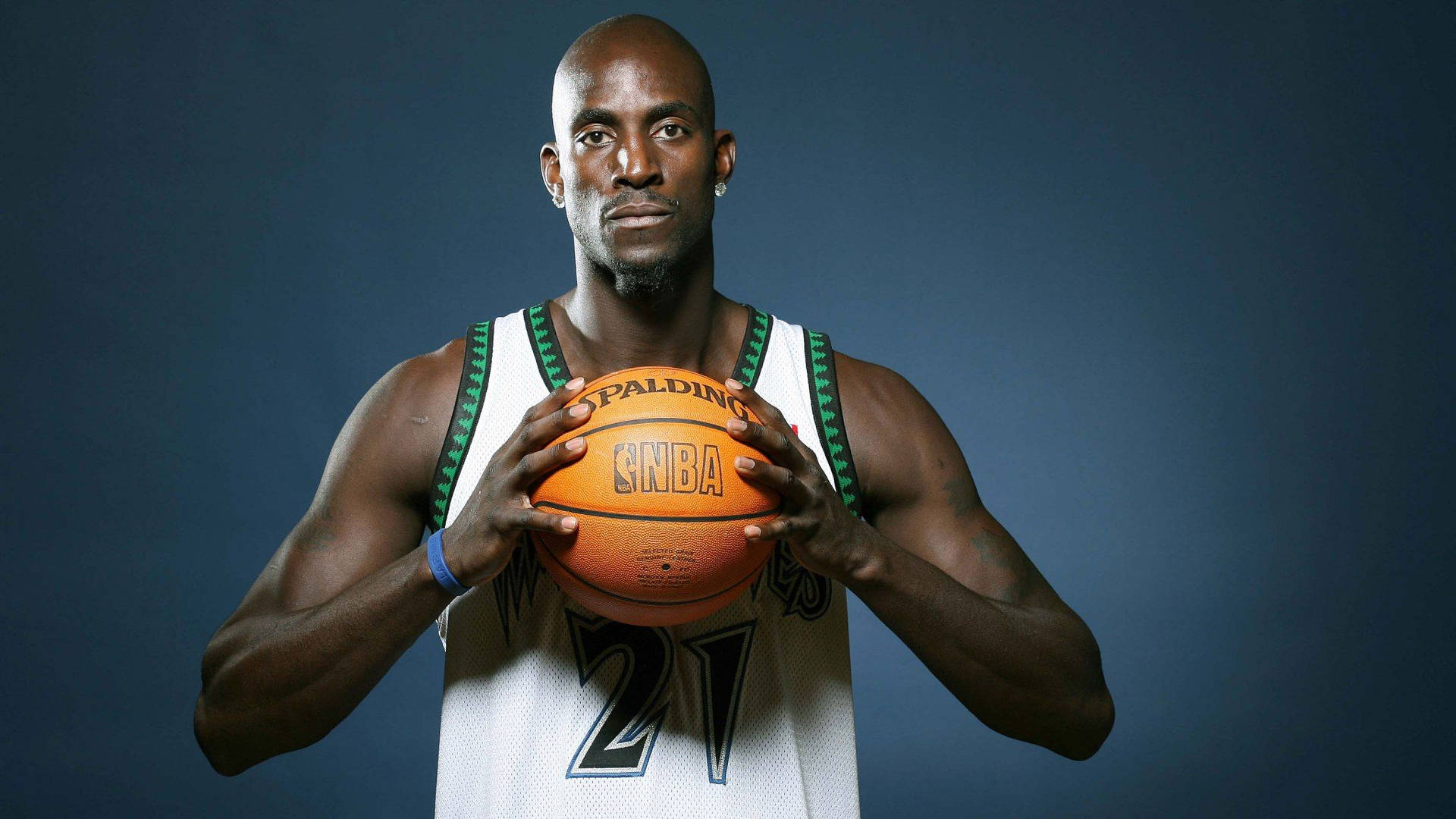 2048x1152 HD Kevin Garnett Wallpaper