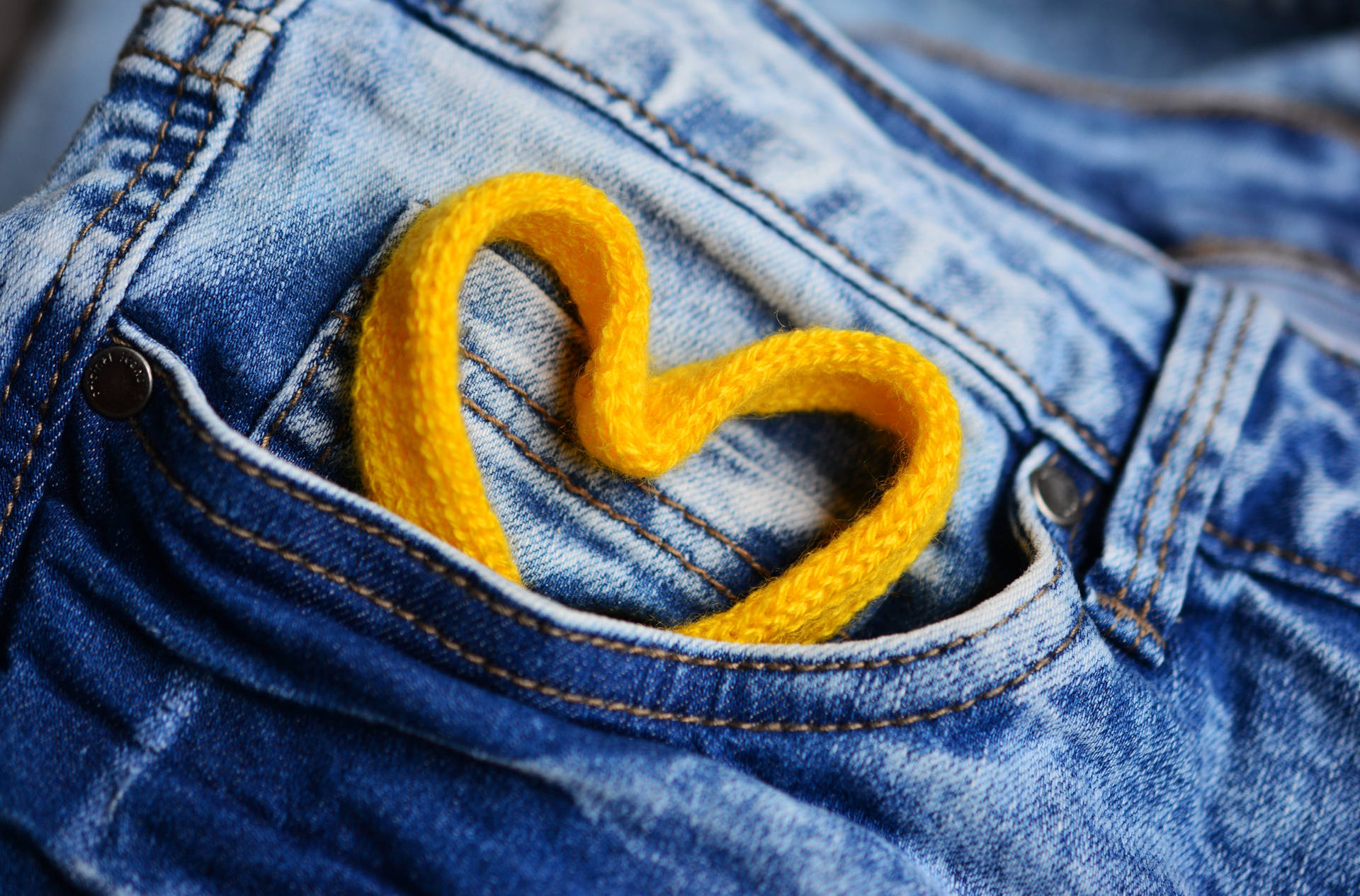 Preview wallpaper heart, lace, jeans