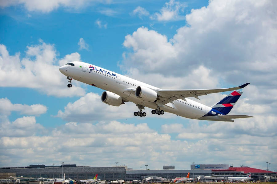 Latam 桌布