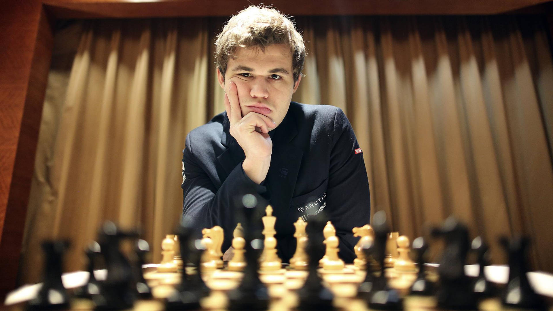 Magnus carlsen 桌布