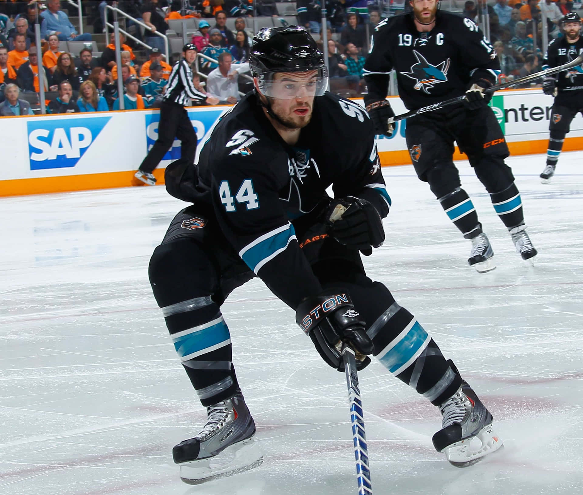 Marc Edouard Vlasic 桌布