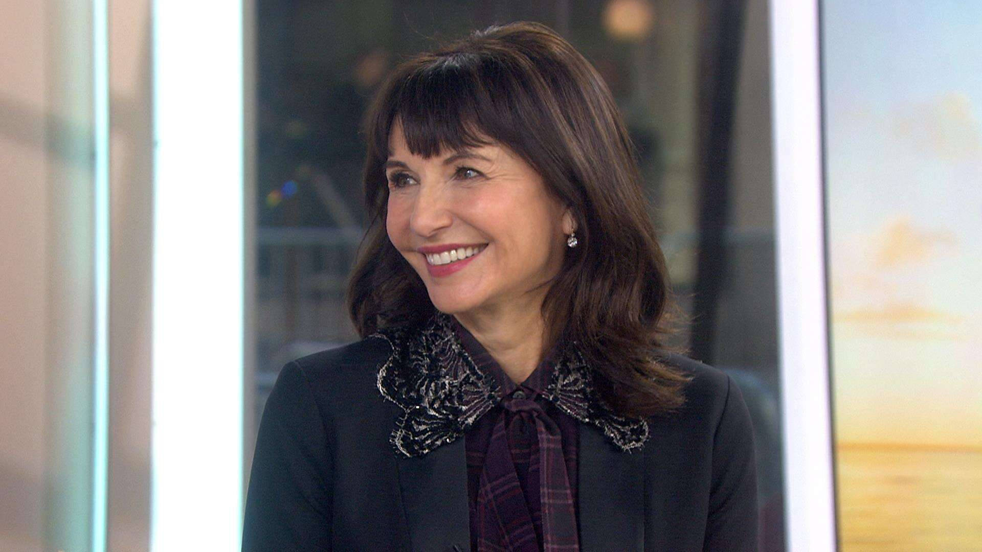 Mary Steenburgen 桌布
