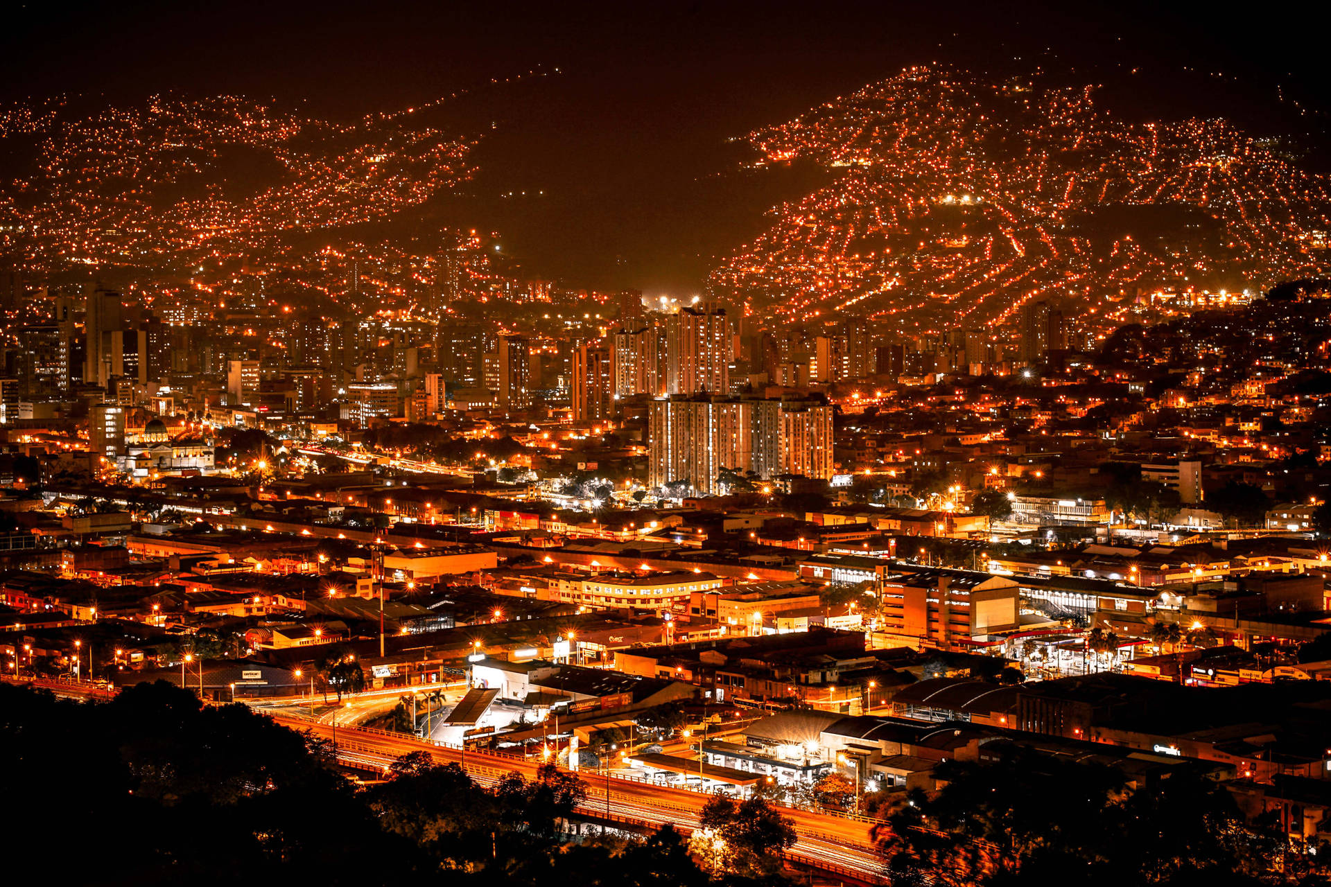 Medellin 桌布