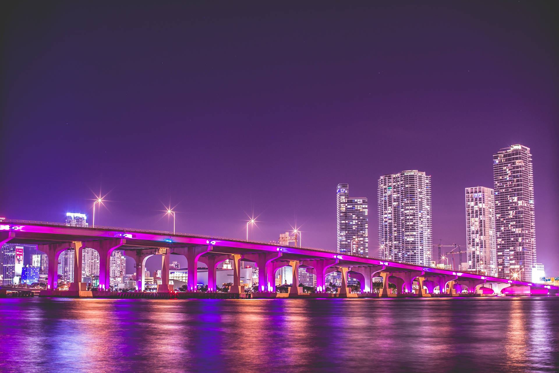 Miami 桌布