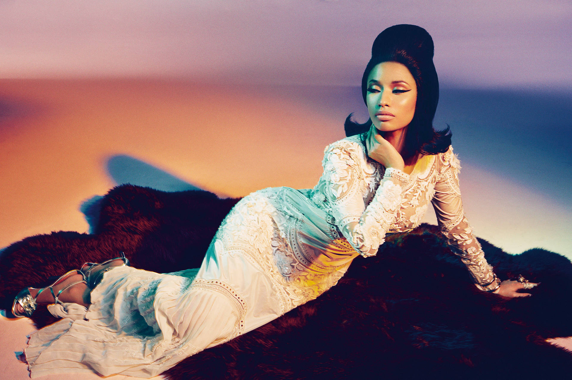 Minaj 桌布