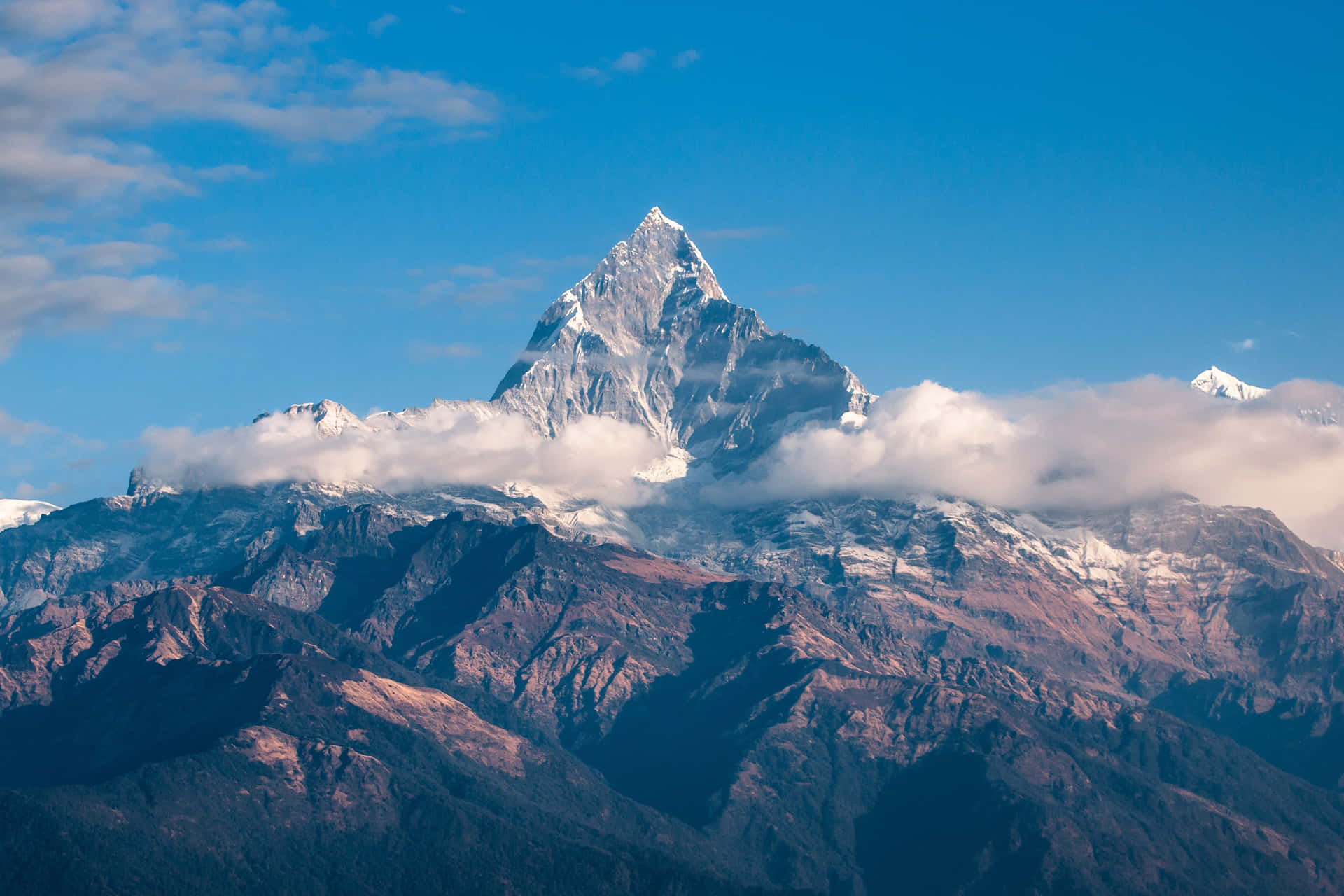 Mountain Scenes 桌布