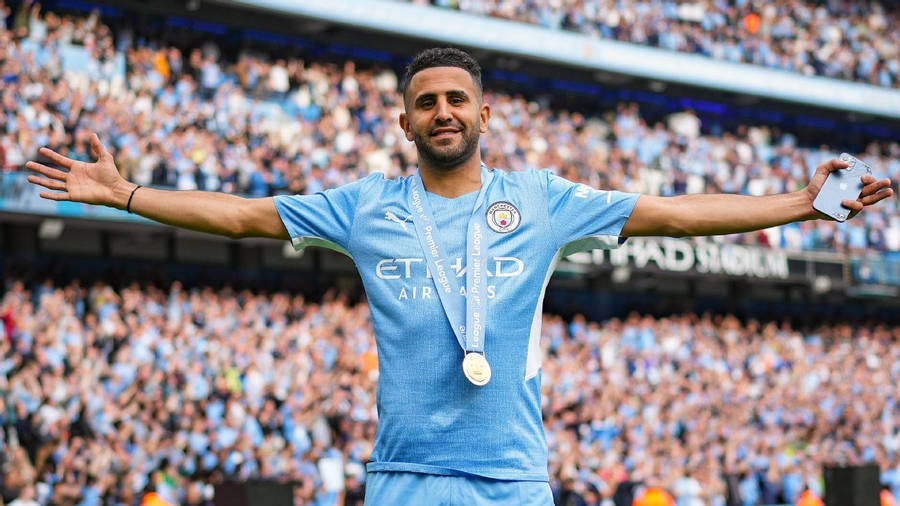 Riyad Mahrez 桌布