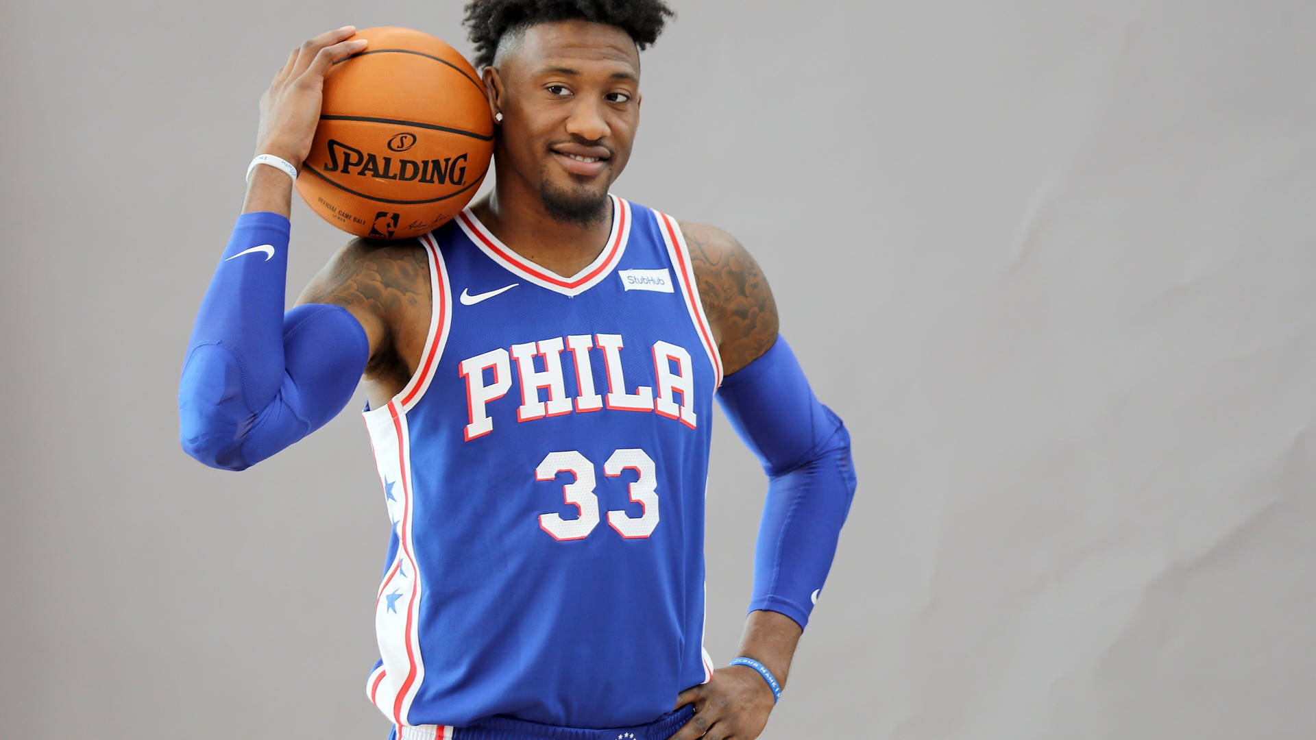 Robert covington 桌布