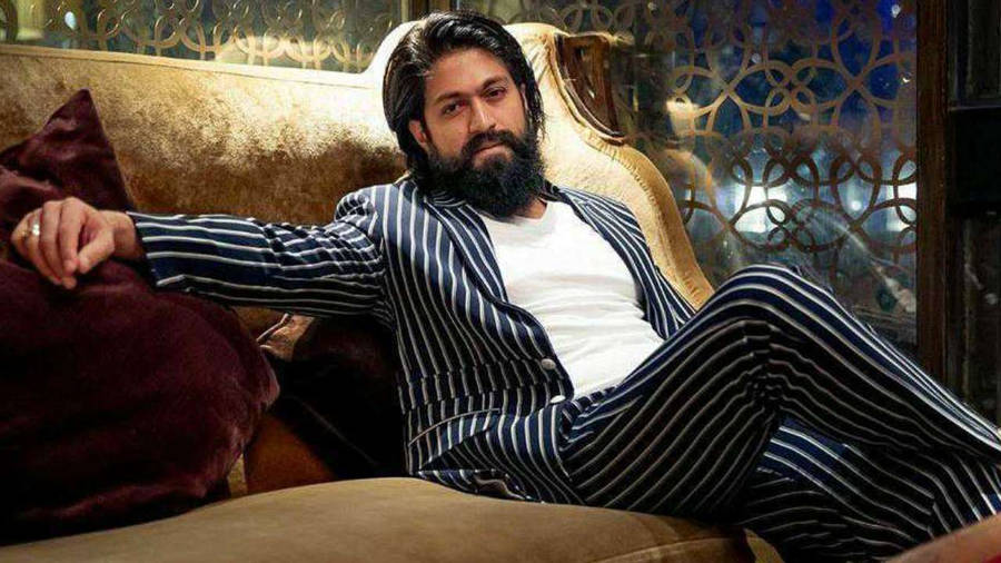 Rocking Star Yash 桌布