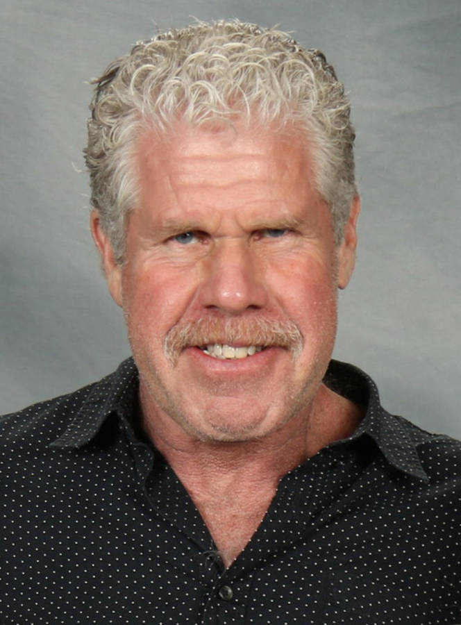Ron Perlman 桌布