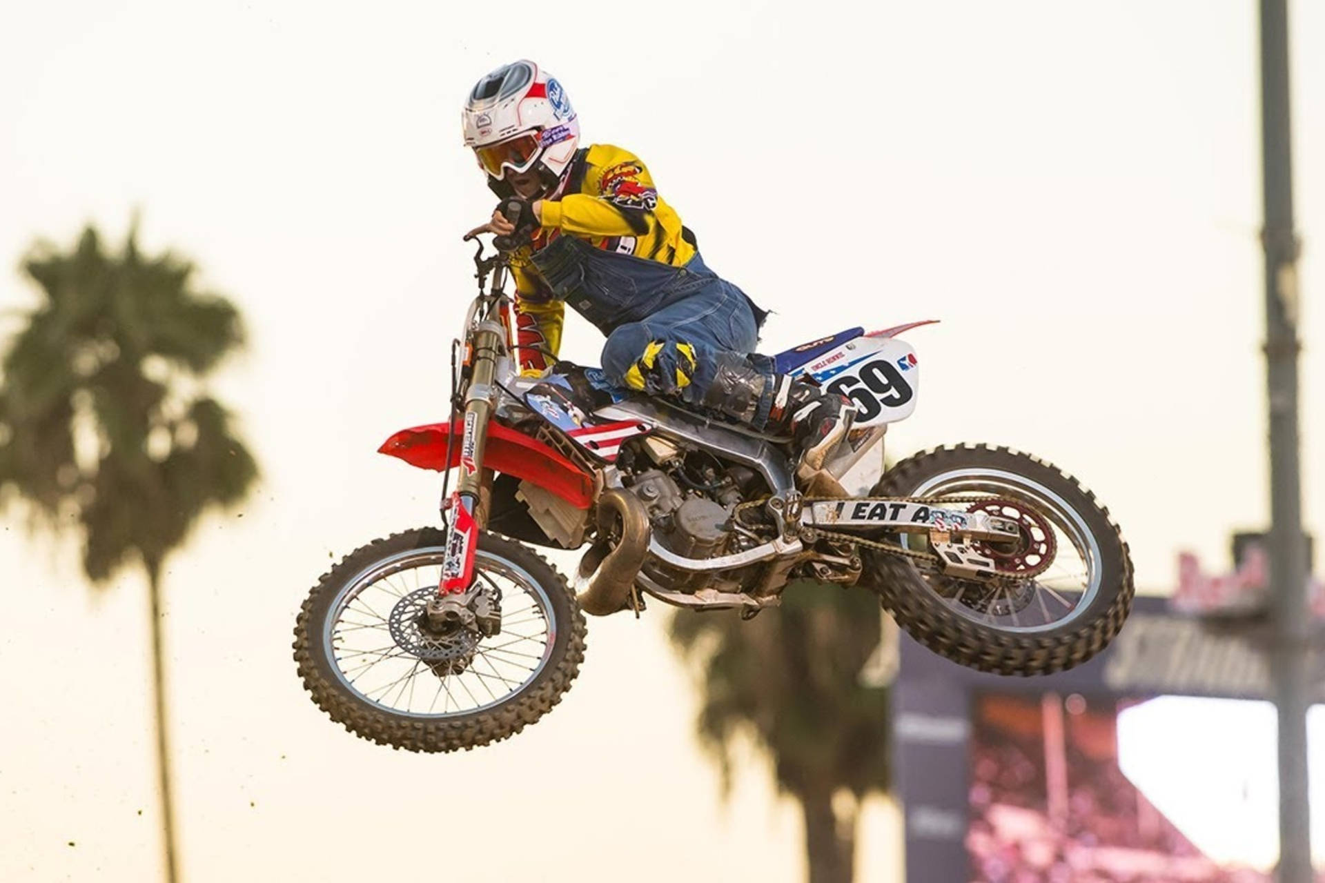 Ronnie Mac 桌布