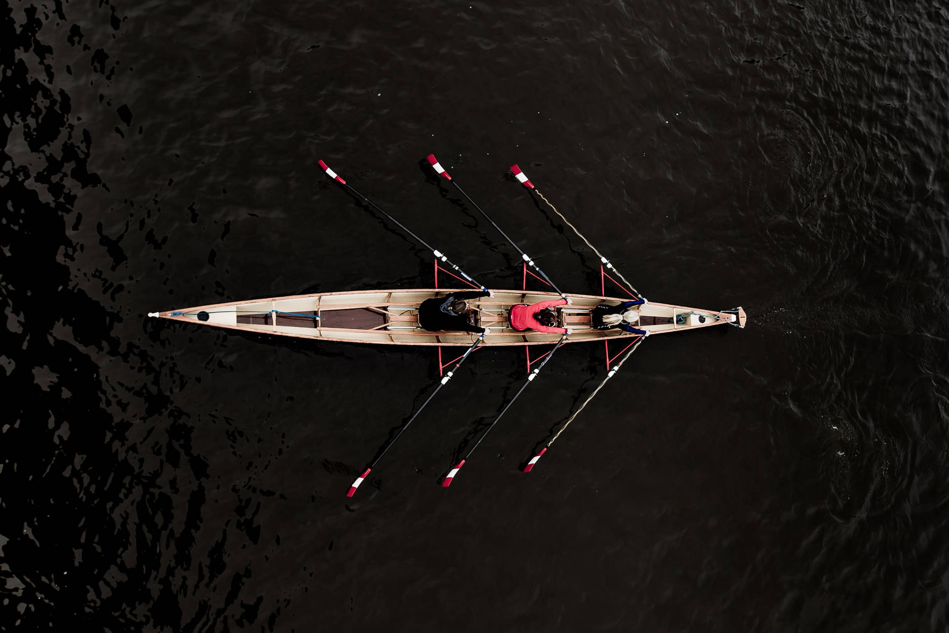 Rowing 桌布