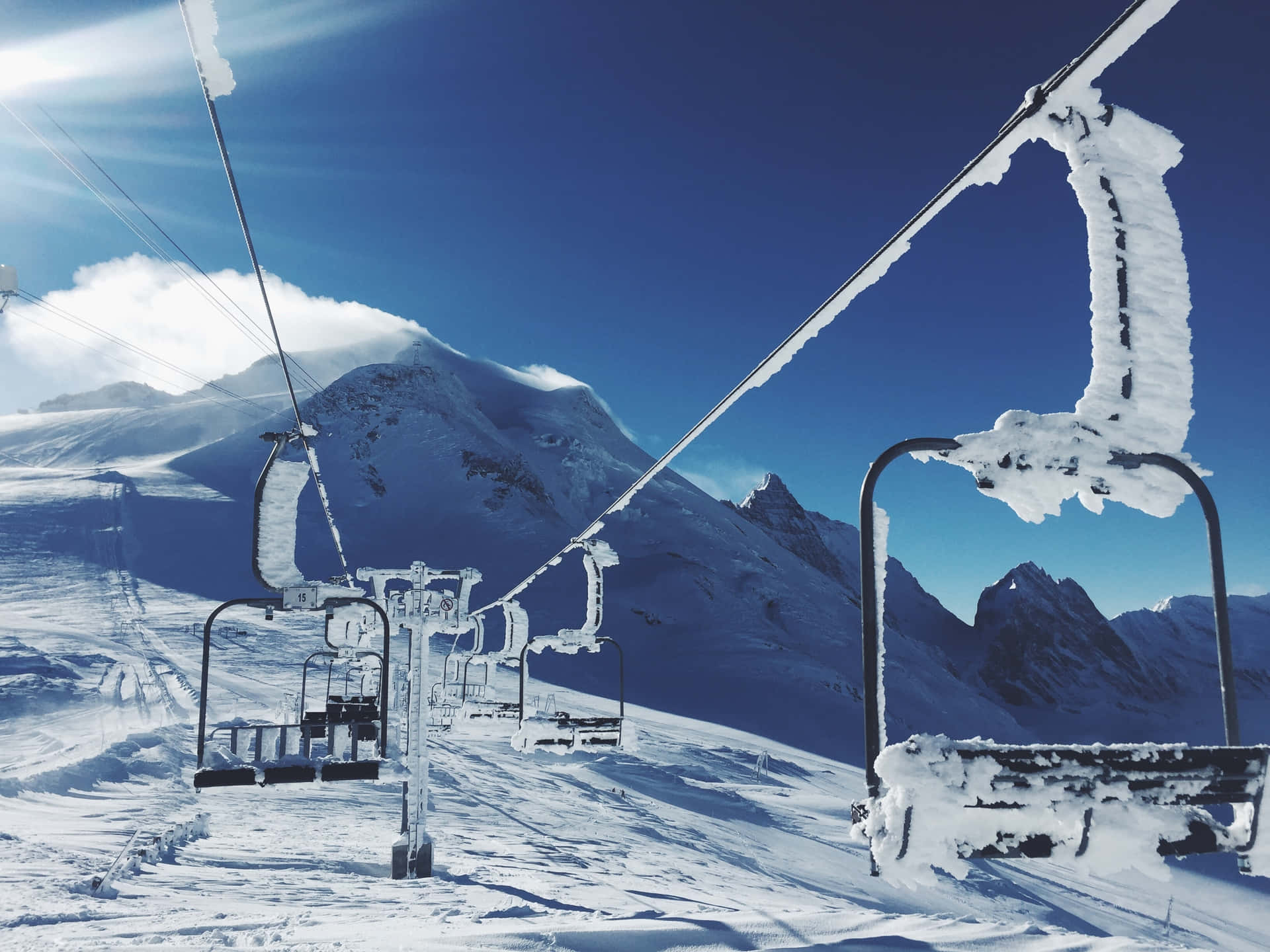 Ski Mountain 桌布
