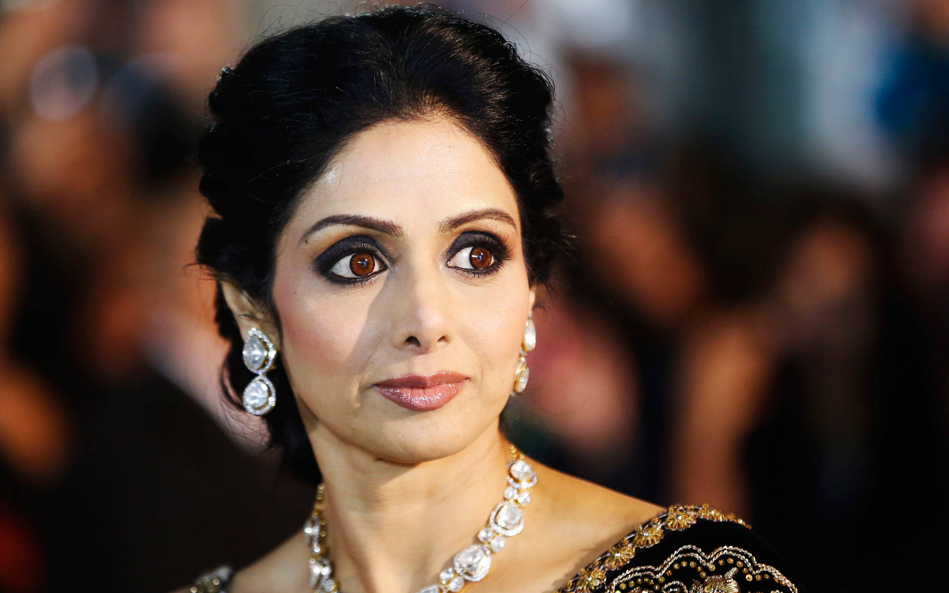Sridevi 桌布