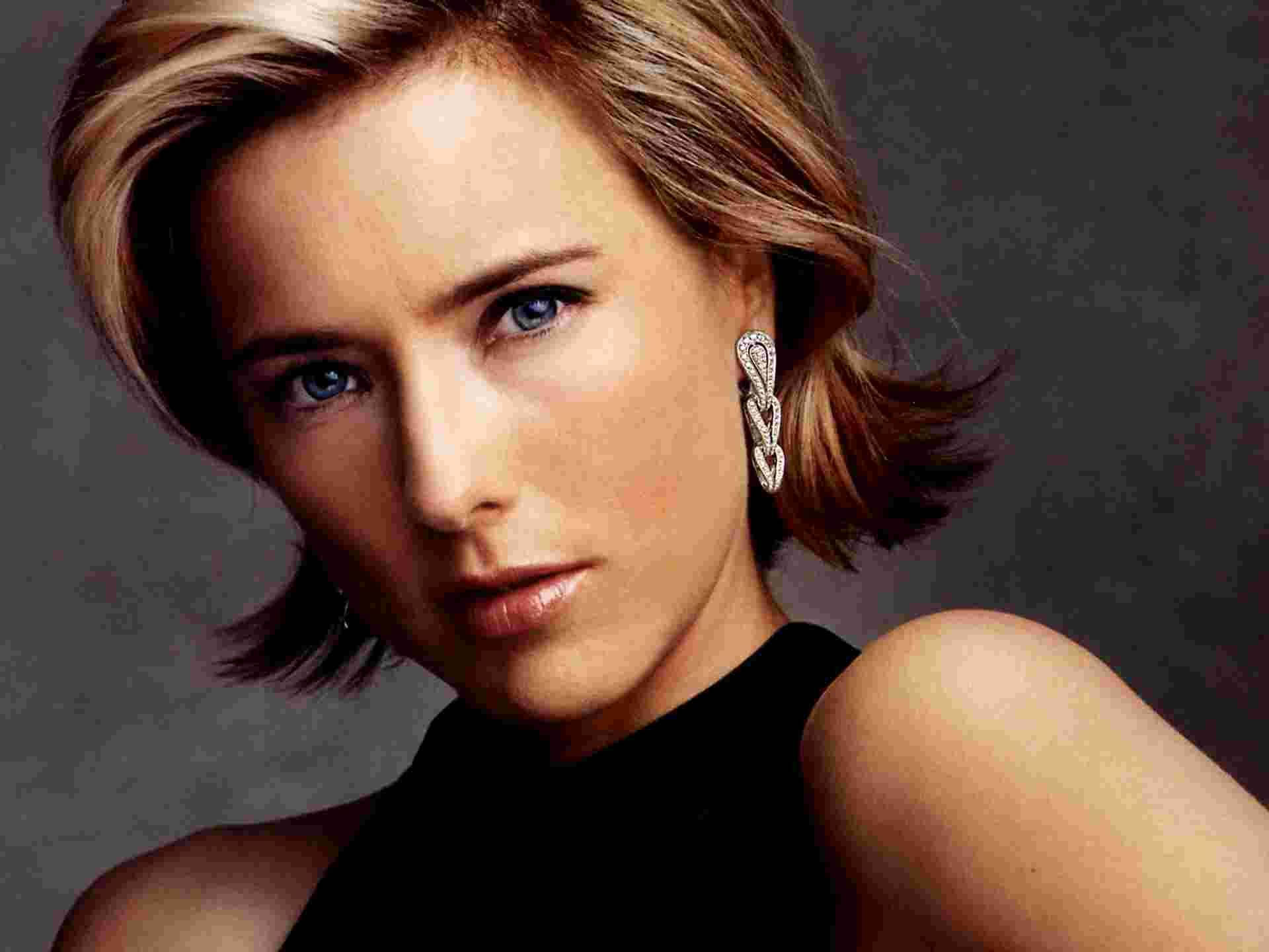 Tea Leoni 桌布