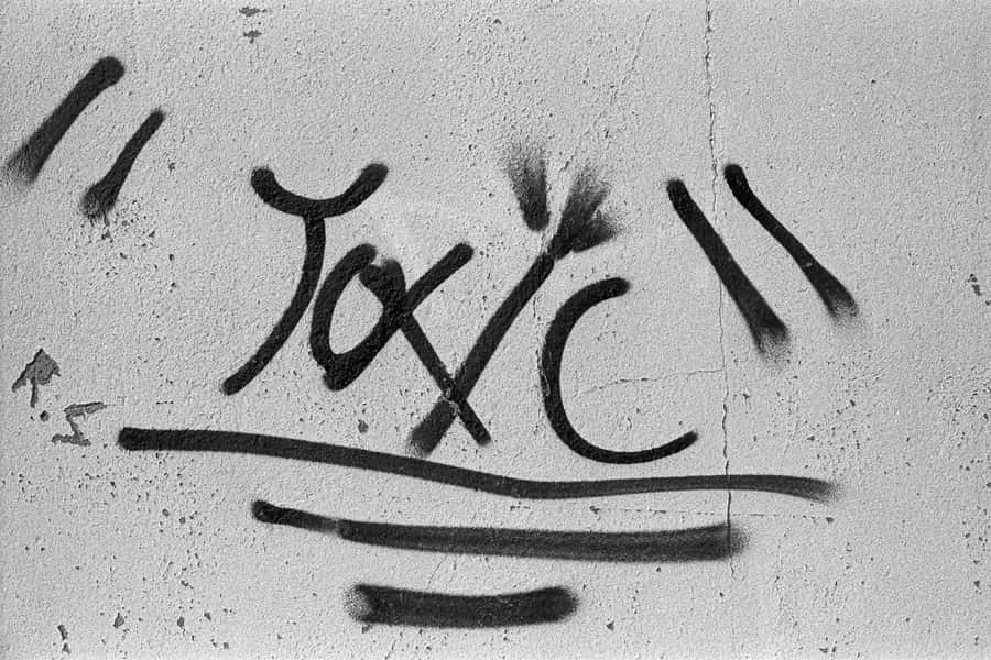 Toxic 桌布