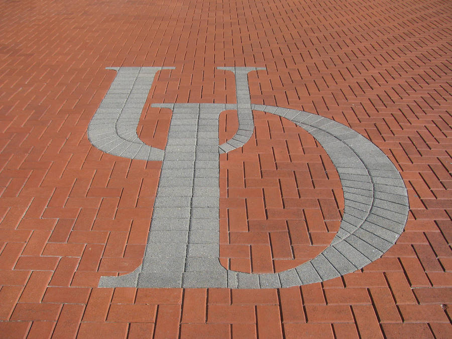 University Of Delaware 桌布