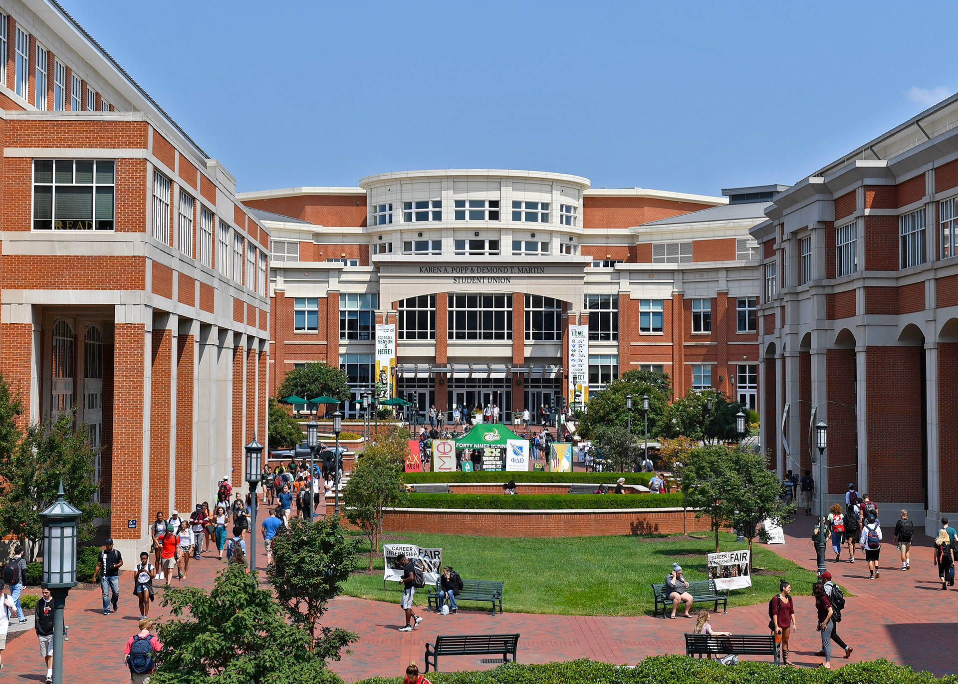 University Of North Carolina 桌布