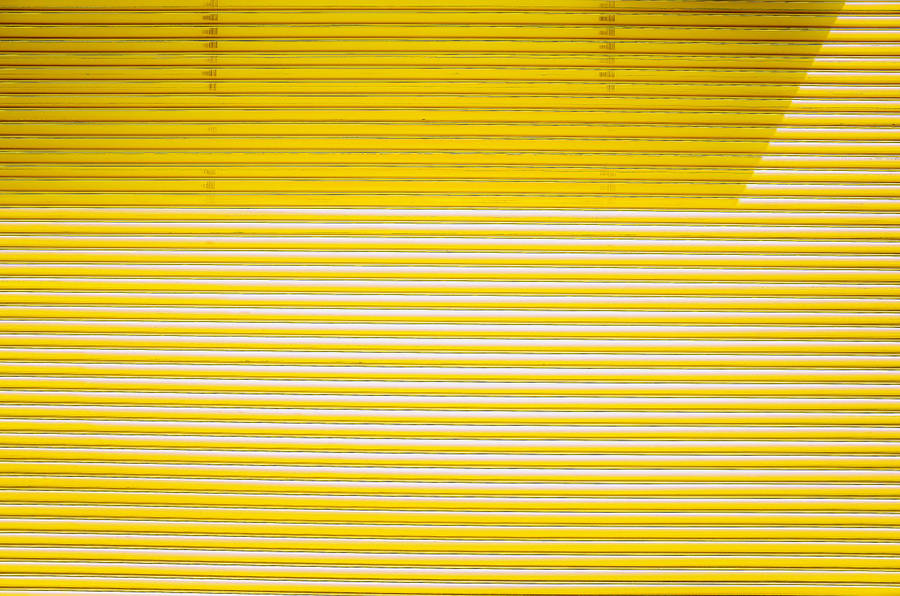 Yellow Aesthetic Laptop 桌布