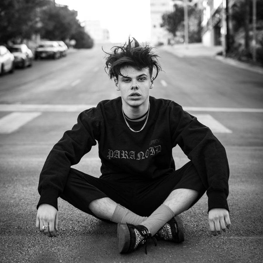Yungblud 桌布