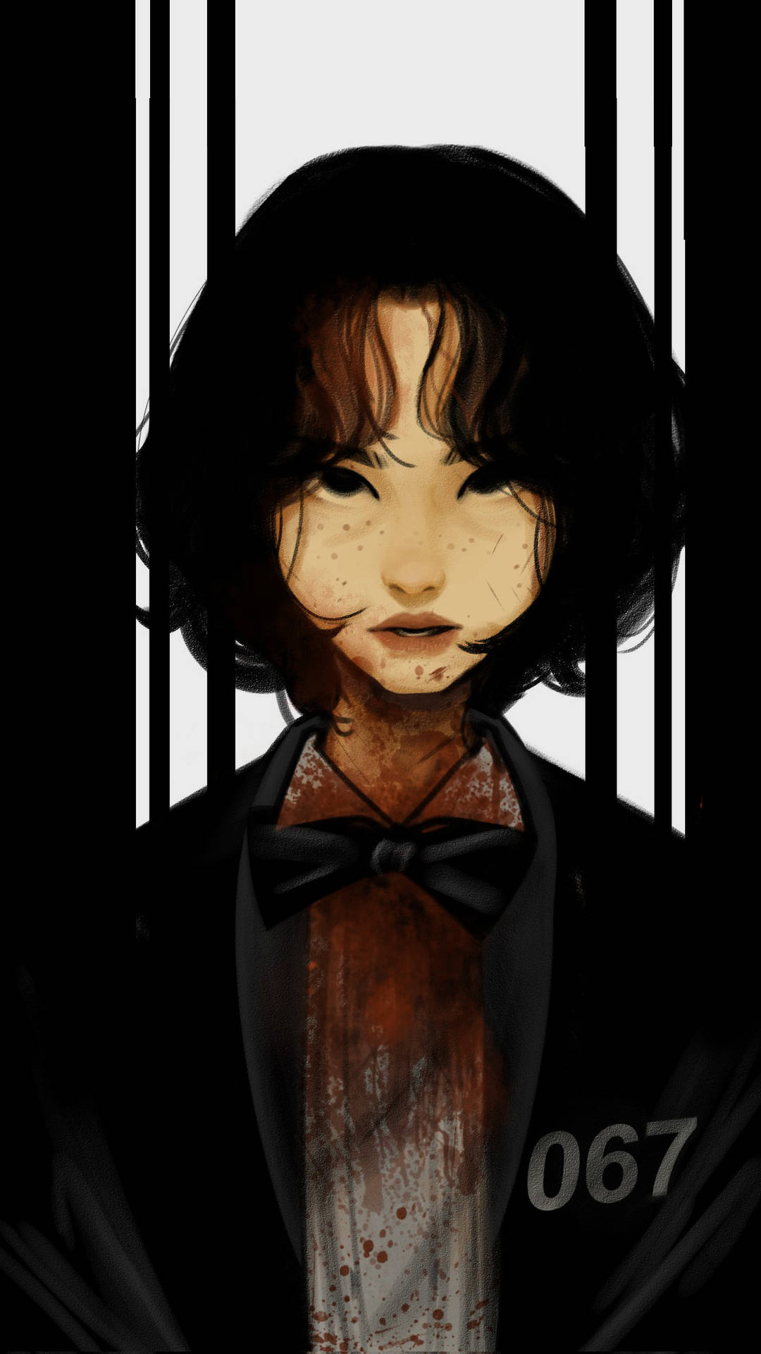 動漫女孩穿著沾滿血跡的制服站在鐵欄後面，外套上有編號067。