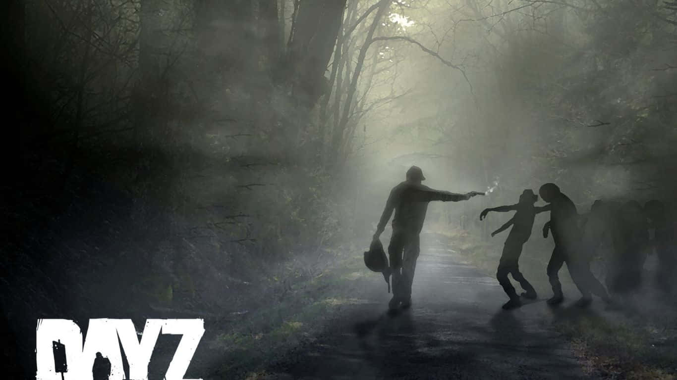 1366x768 Dayz Epoch Mod 背景：射殺殭屍 壁紙 — 在霧氣瀰漫的森林小徑上，一名孤獨的倖存者在詭異的黎明光線下向逼近的殭屍身影發射信號彈。