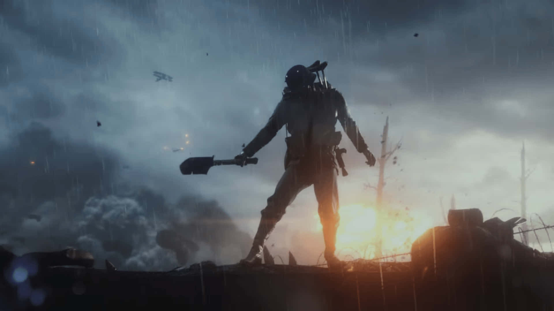 雨中士兵在戰場爆炸中手持鏟子，黃昏時分。