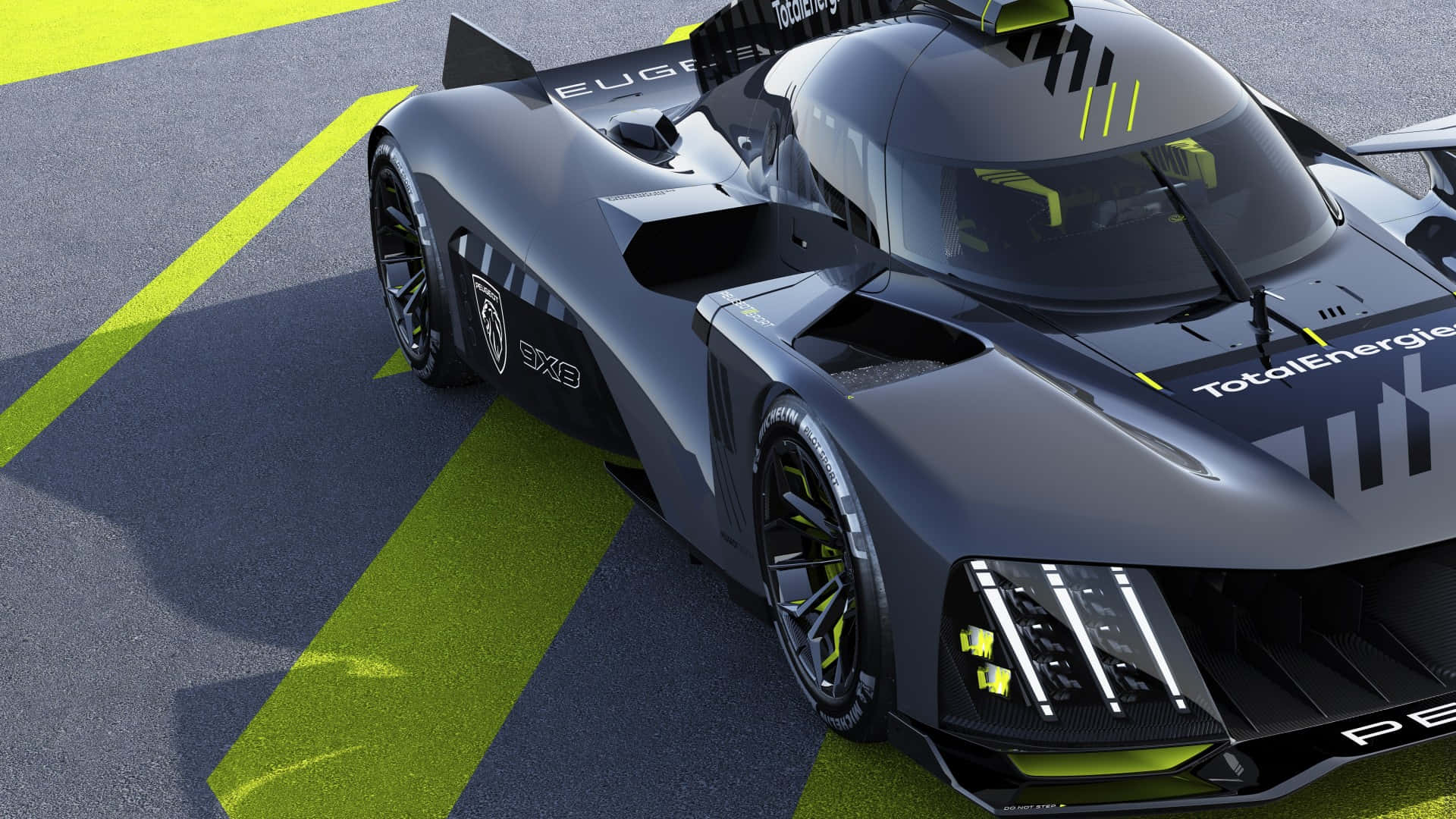 在 1920x1080 Project Cars 中衝向勝利 壁紙 — 一輛時尚的深灰色賽車帶有霓虹黃色點綴，停在以鮮明黃色條紋標記的賽道上。