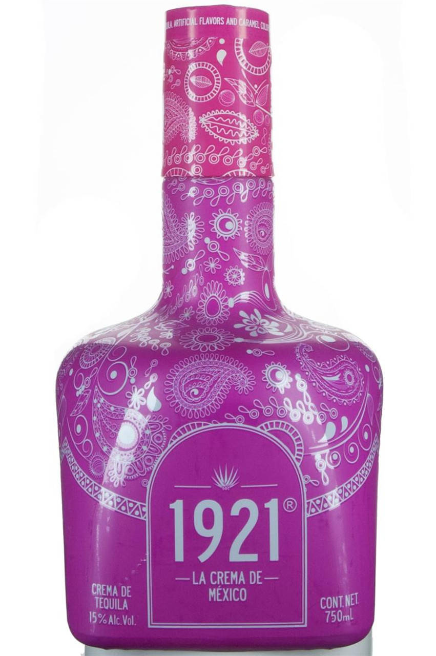 一瓶洋紅色龍舌蘭酒，帶有白色佩斯利圖案和「1921 La Crema de Mexico」文字。