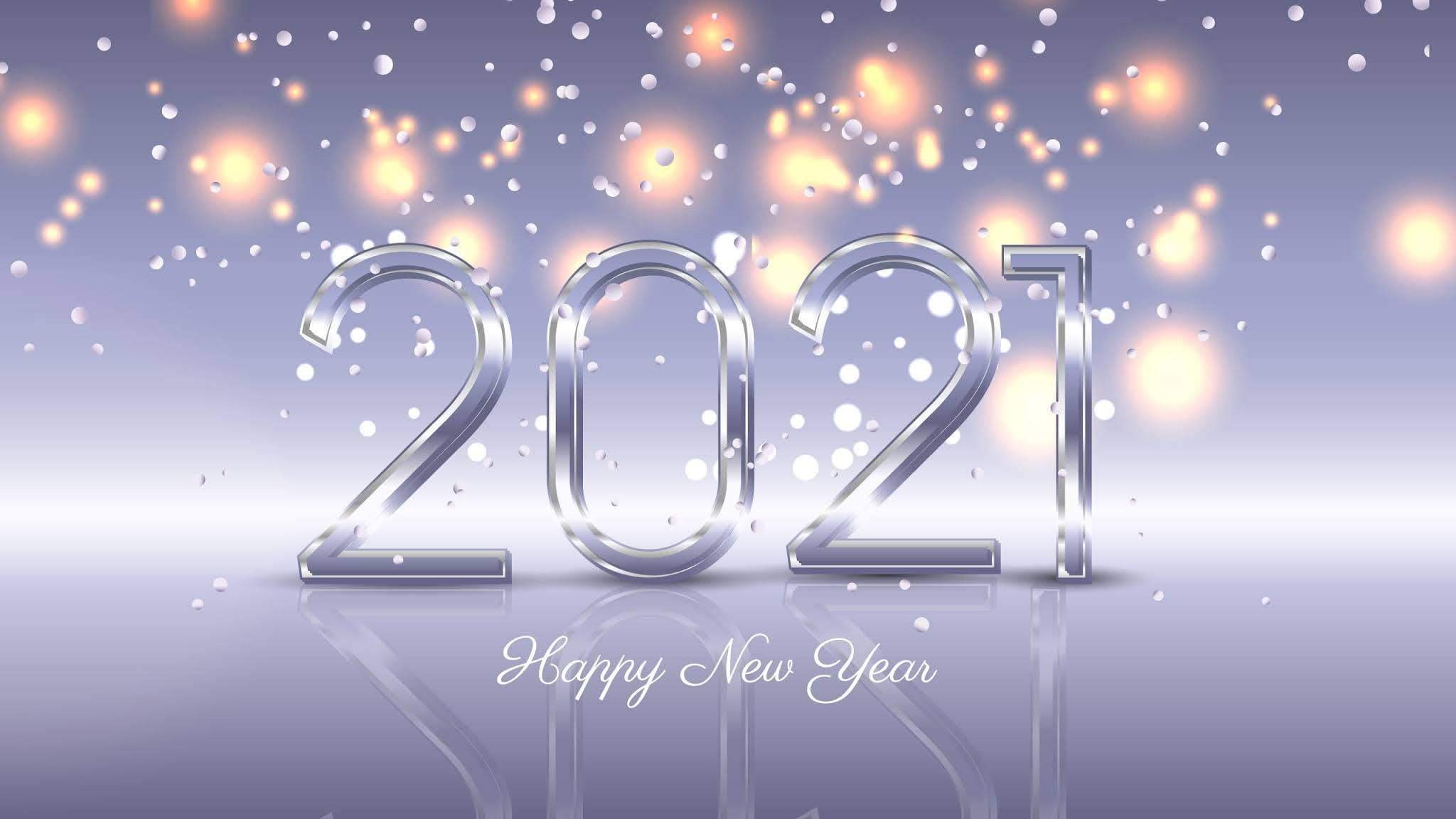 點燃新開始，閃耀2021新年 壁紙 — 閃亮的銀色2021數字漂浮在反光表面上，伴隨著發光的散景燈光和飄落的五彩紙屑。