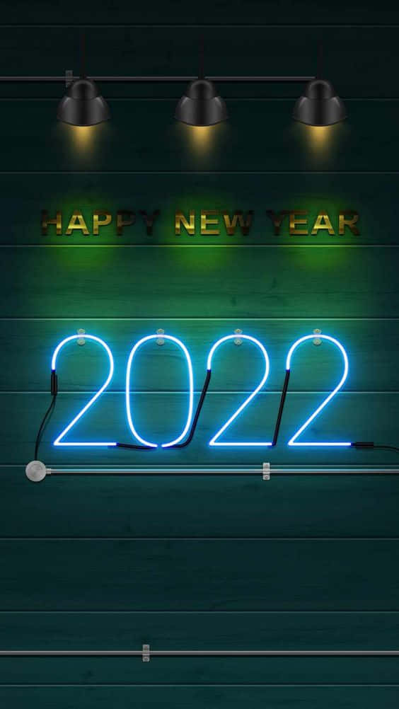 木牆上帶有 2022 和 Happy New Year 文字的霓虹燈牌。