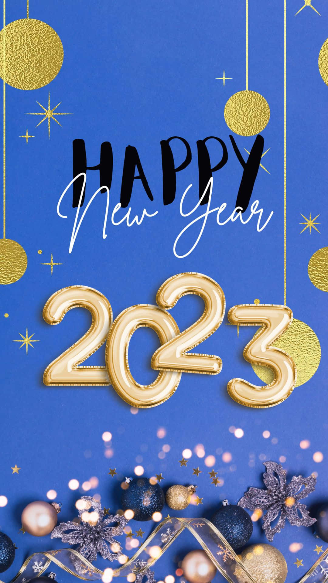 藍色背景上金色氣球和節日裝飾，祝新年2023快樂。